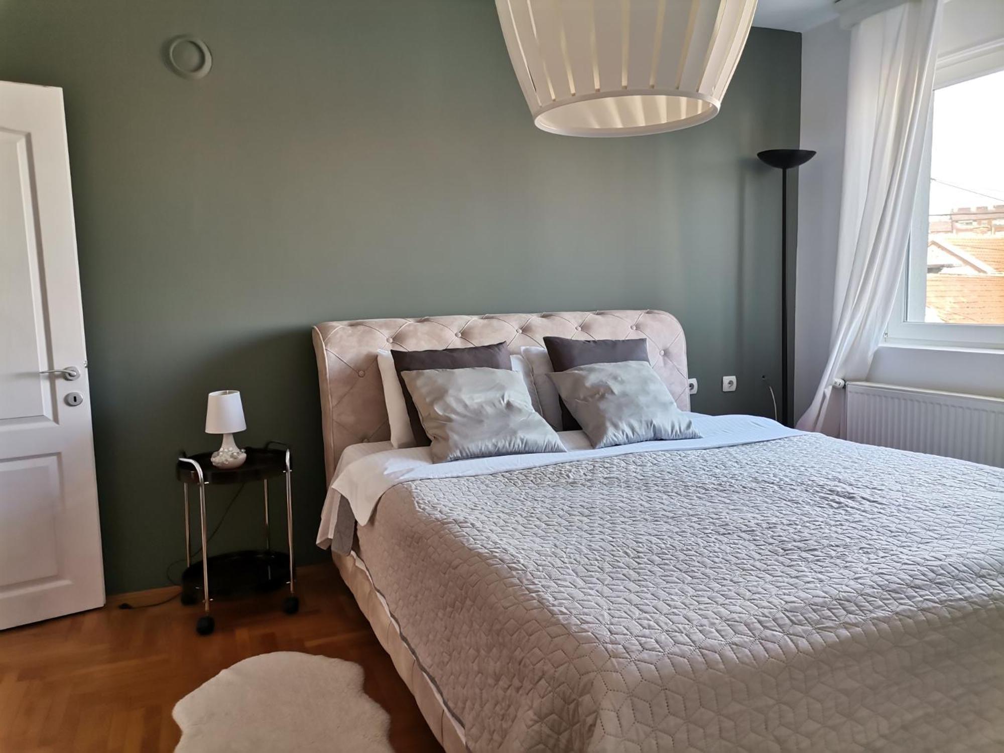 Crystal Kragujevac Apartment Bagian luar foto