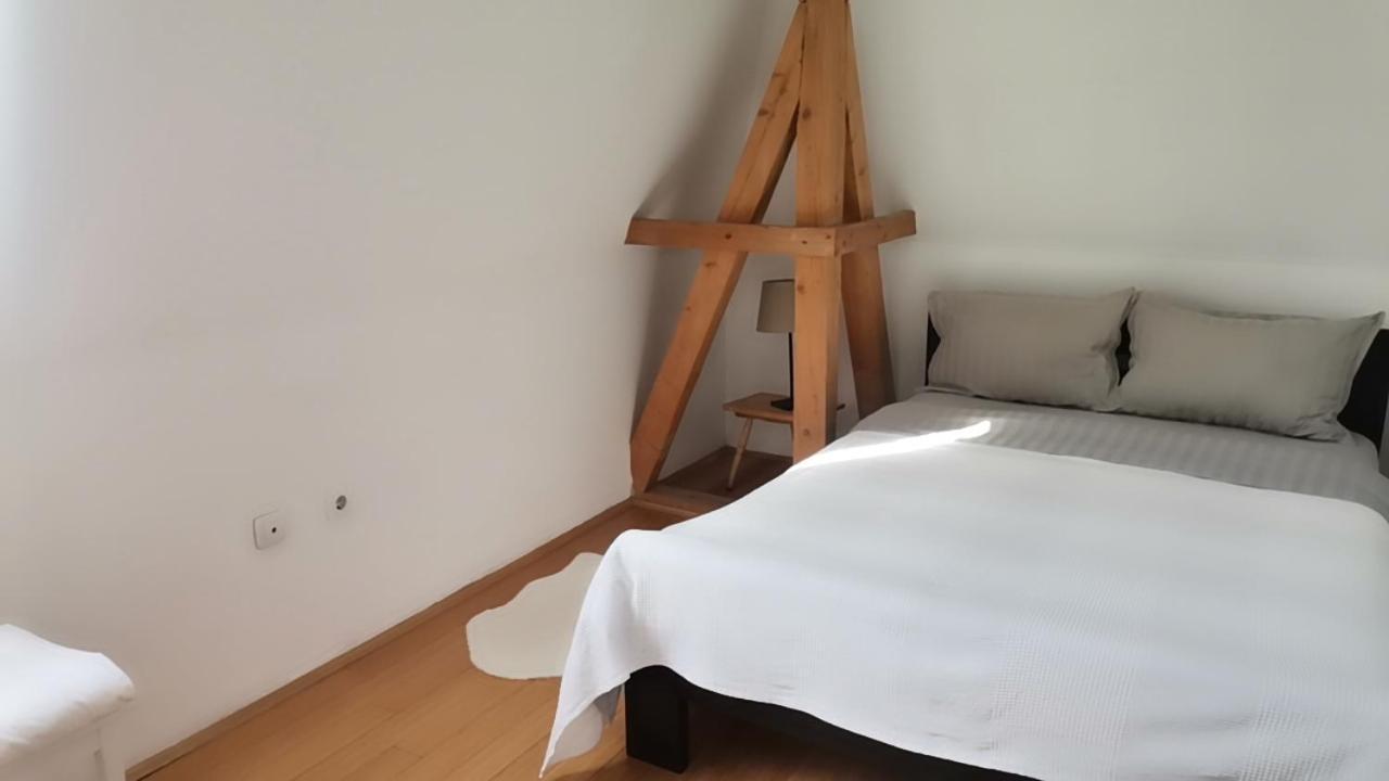 Crystal Kragujevac Apartment Bagian luar foto